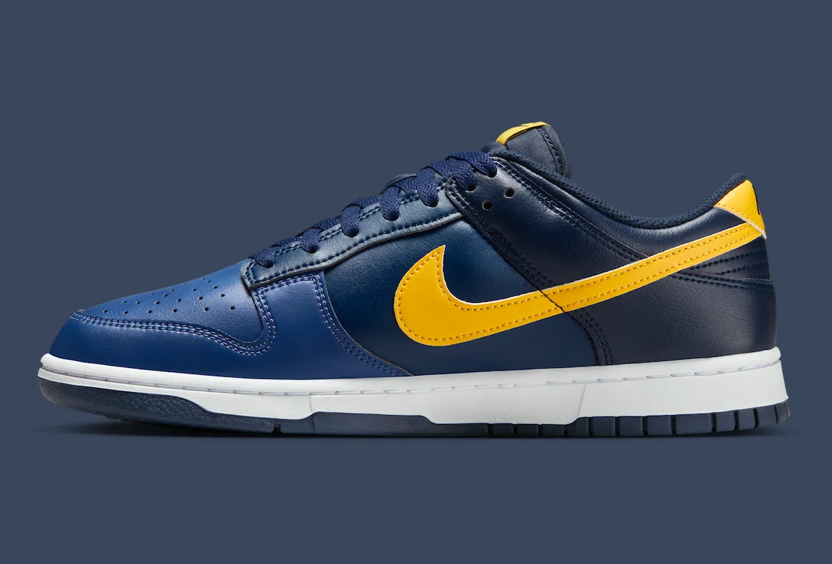 Nike Dunk Low 'Michigan'